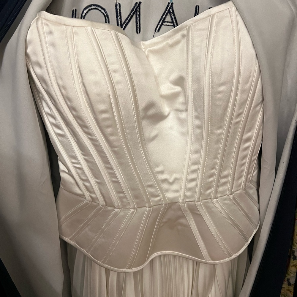 MillaNova Elegant Cream Wedding Dress - Picture 6 of 10